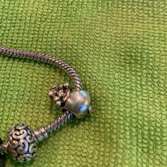 PANDORA bracelets with 8 varied charms. - Picture 4 of 5